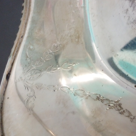 Antique Harris Brothers & Howsen ALPHA Footed Bon Bon Basket - Picture 5 of 9